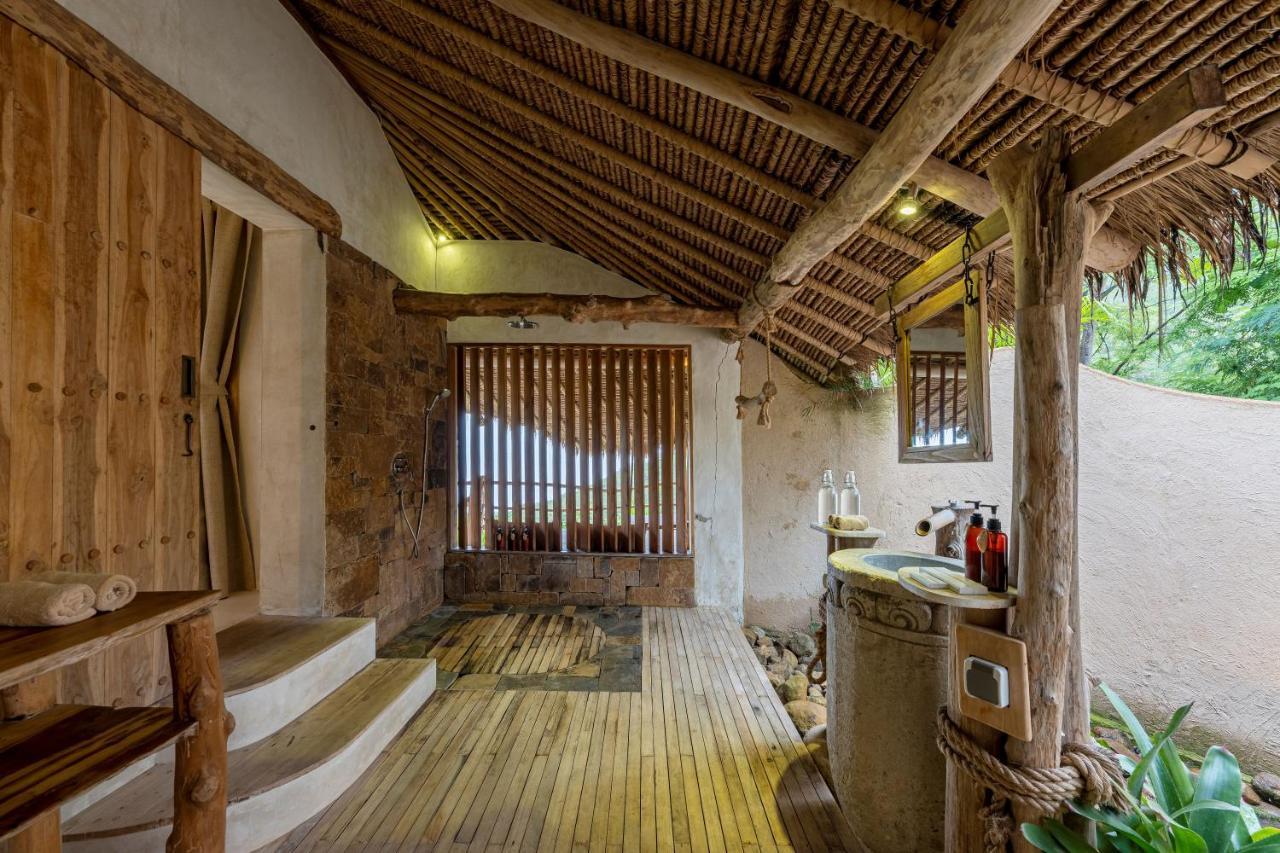 Mathis Lodge Amed Buitenkant foto